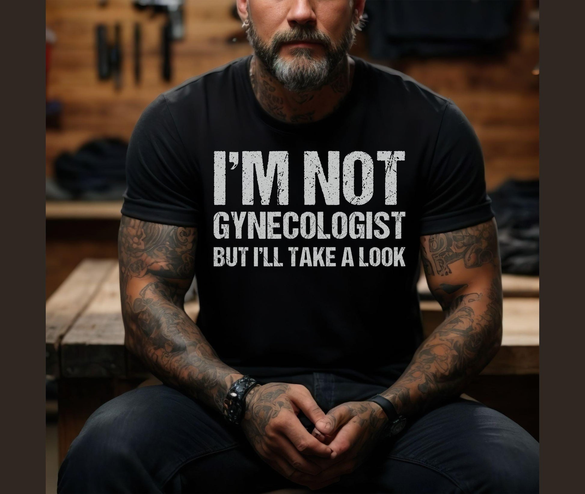 I'm Not A Gynecologist But I'll Take A Look T-Shirt - Funny Unisex Joke Sarcastic Saying Shirt - Vintage Gag Gift TShirt for Birthday