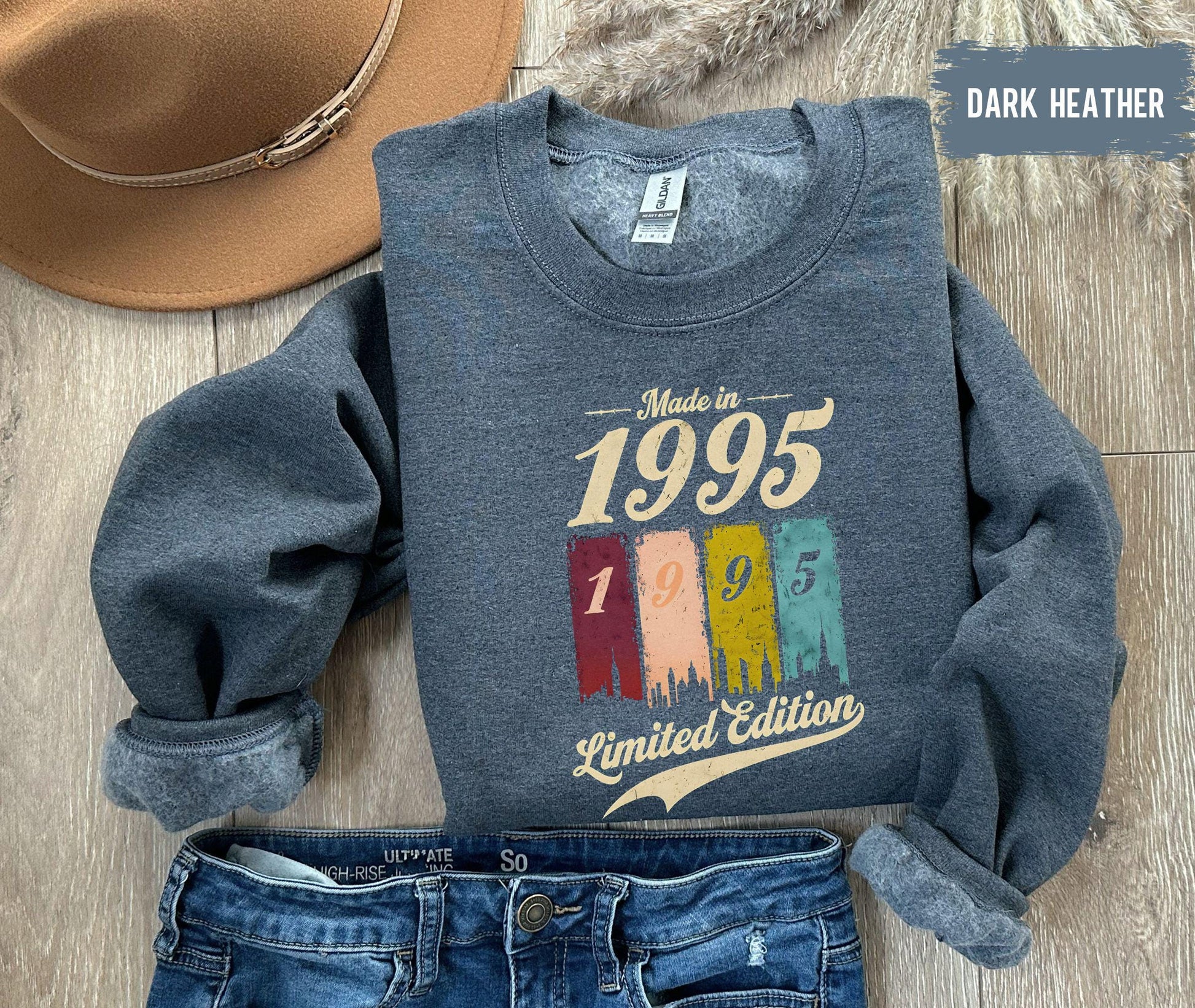 Est 1995 Sweatshirt 1995 Limited Edition Crewneck 1995 Vintage Shirt Born In 1995 Sweater 30th Birthday Party Sweatshirt 30th Birthday Gift